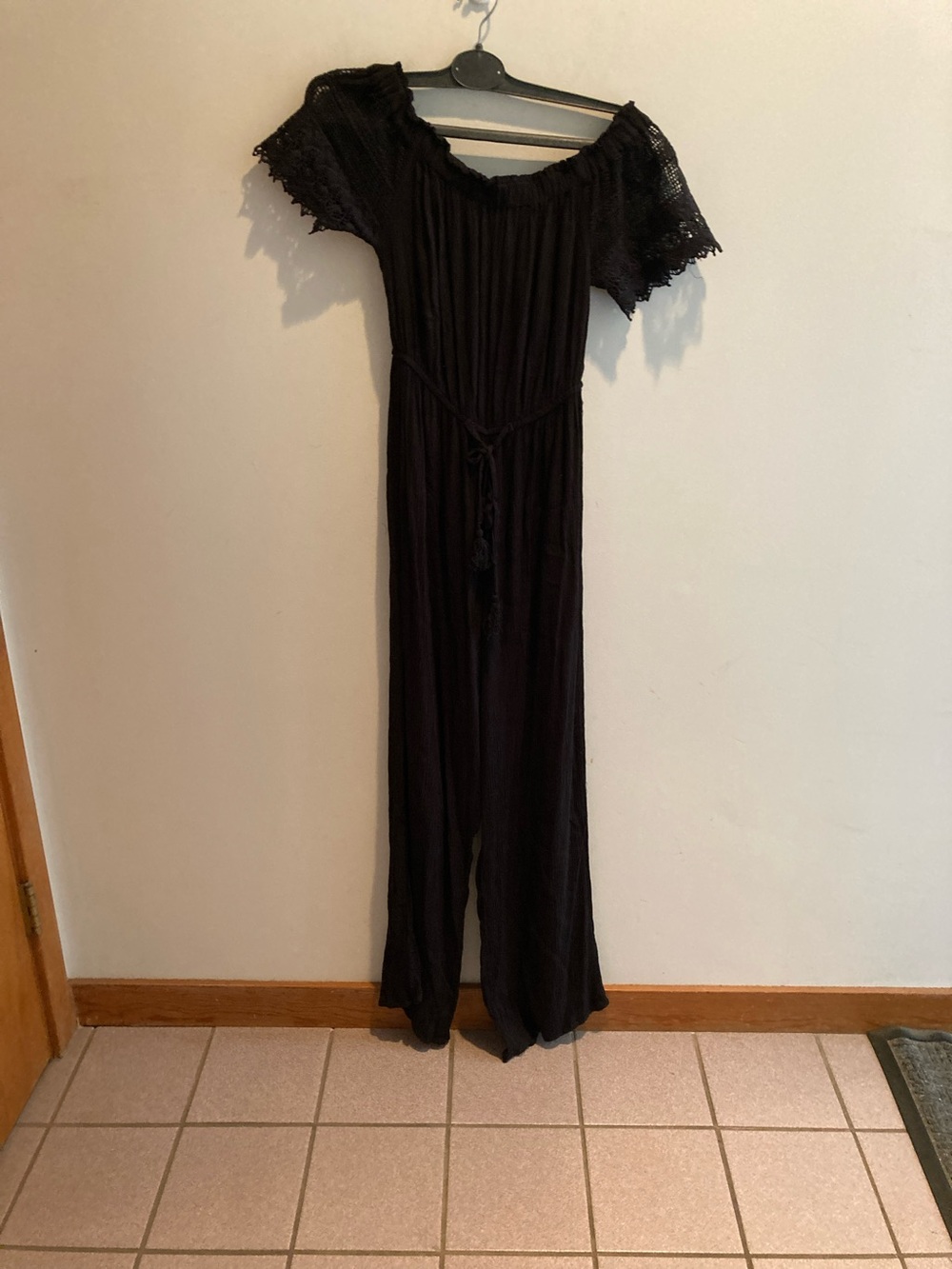 Blush Black Elastic Waist Pleated jumpsuit